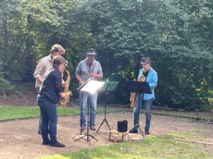 Broilerkomplott-Lesung am Schwanenweiher img 20260906 wa0001